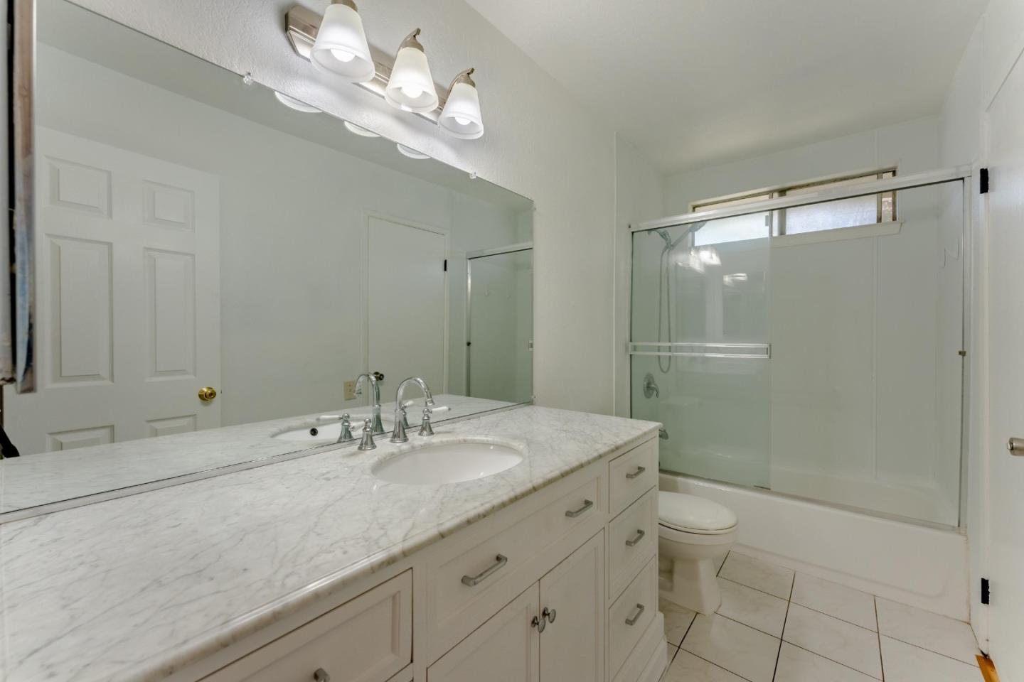 Detail Gallery Image 21 of 27 For 1427 Mcquesten Dr #B,  San Jose,  CA 95122 - 3 Beds | 1/1 Baths