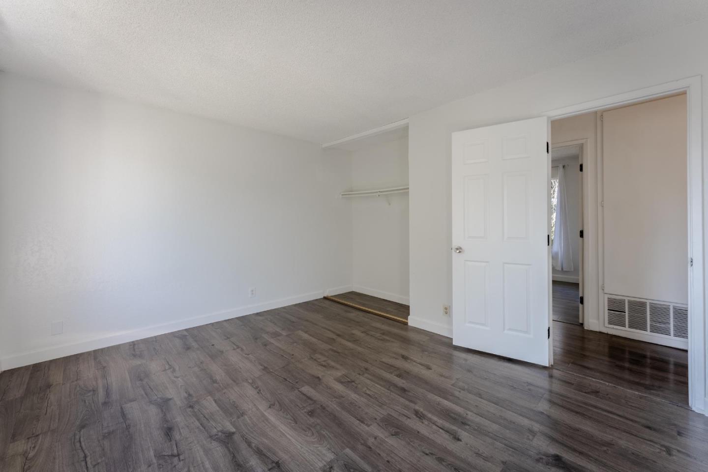 Detail Gallery Image 25 of 27 For 1427 Mcquesten Dr #B,  San Jose,  CA 95122 - 3 Beds | 1/1 Baths
