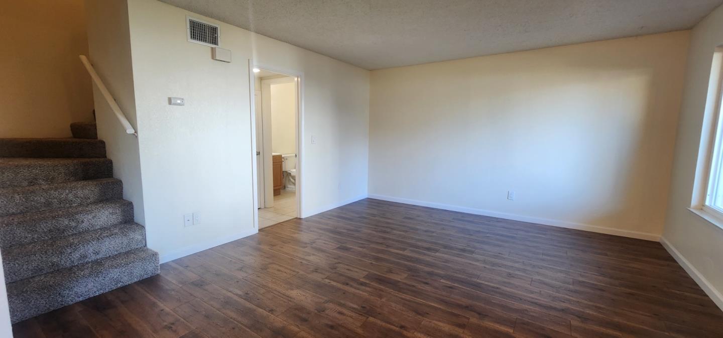 Detail Gallery Image 13 of 24 For 1807 Cherokee Dr #3,  Salinas,  CA 93906 - 3 Beds | 1/1 Baths