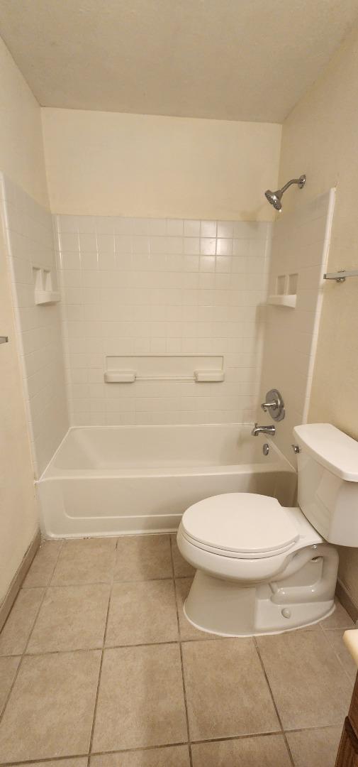 Detail Gallery Image 18 of 24 For 1807 Cherokee Dr #3,  Salinas,  CA 93906 - 3 Beds | 1/1 Baths