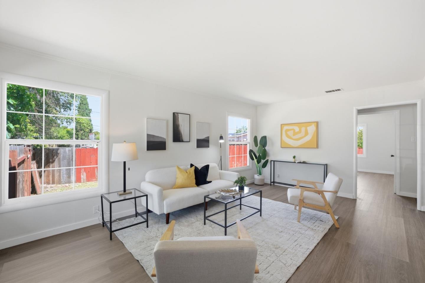 Detail Gallery Image 6 of 31 For 104 Lotus Way, East Palo Alto,  CA 94303 - 3 Beds | 2 Baths