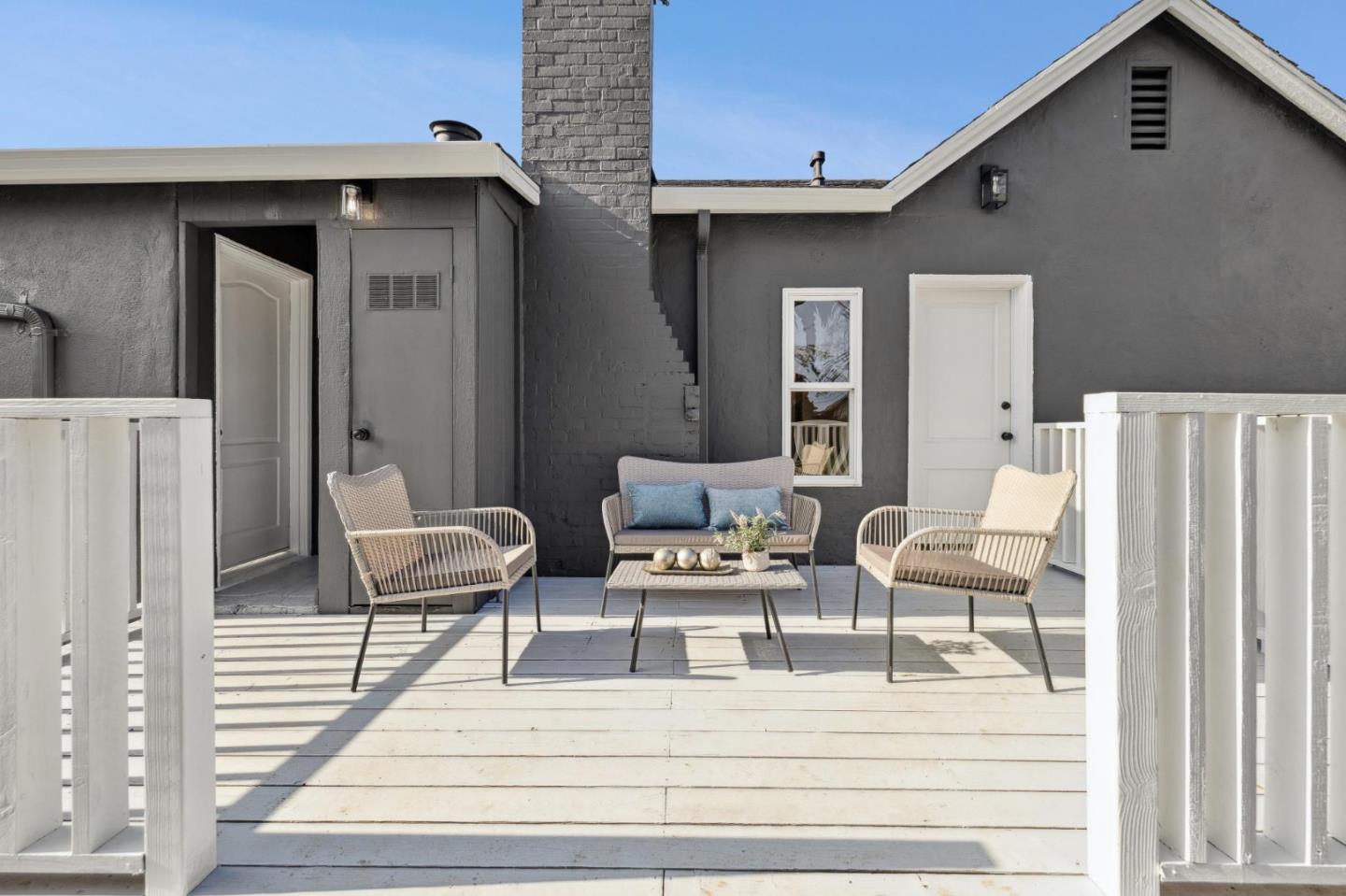 Detail Gallery Image 19 of 22 For 2352 Menalto Ave, East Palo Alto,  CA 94303 - 2 Beds | 1 Baths