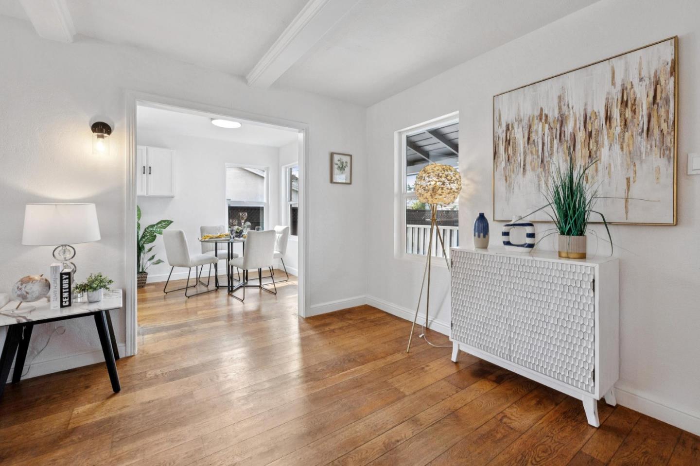 Detail Gallery Image 7 of 22 For 2352 Menalto Ave, East Palo Alto,  CA 94303 - 2 Beds | 1 Baths