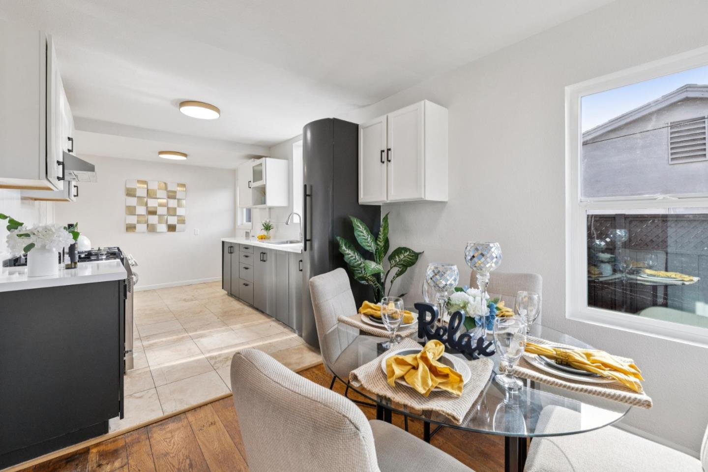 Detail Gallery Image 9 of 22 For 2352 Menalto Ave, East Palo Alto,  CA 94303 - 2 Beds | 1 Baths