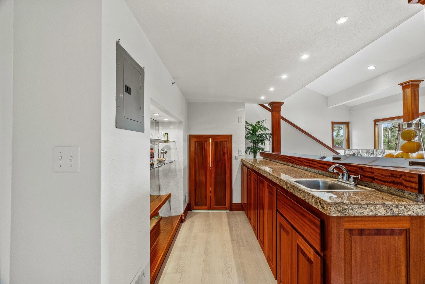 Detail Gallery Image 10 of 48 For 803 Cresta Vista Way, Aptos,  CA 95003 - 1 Beds | 2 Baths