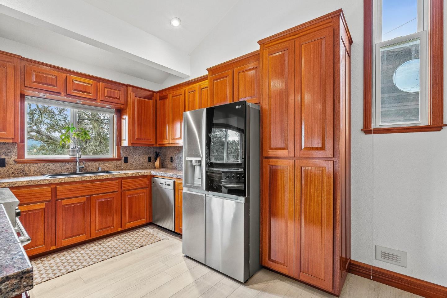 Detail Gallery Image 15 of 48 For 803 Cresta Vista Way, Aptos,  CA 95003 - 1 Beds | 2 Baths