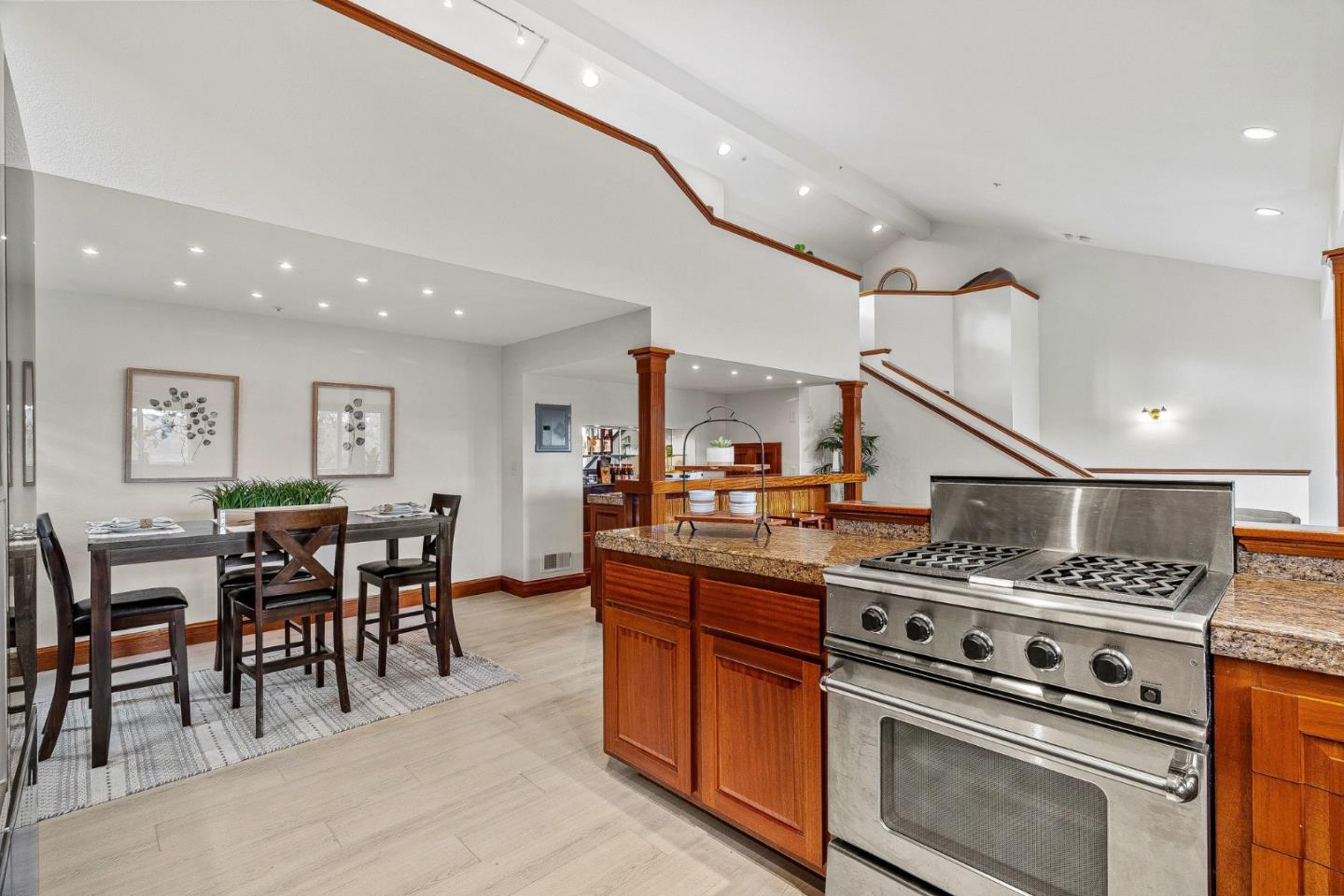 Detail Gallery Image 16 of 48 For 803 Cresta Vista Way, Aptos,  CA 95003 - 1 Beds | 2 Baths