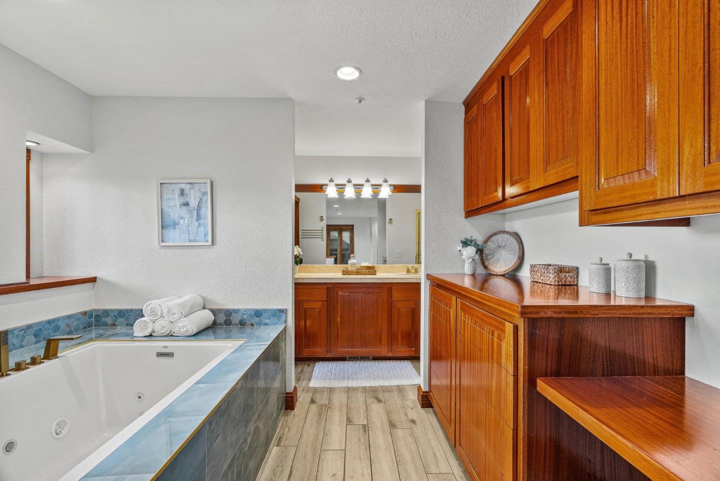 Detail Gallery Image 25 of 48 For 803 Cresta Vista Way, Aptos,  CA 95003 - 1 Beds | 2 Baths