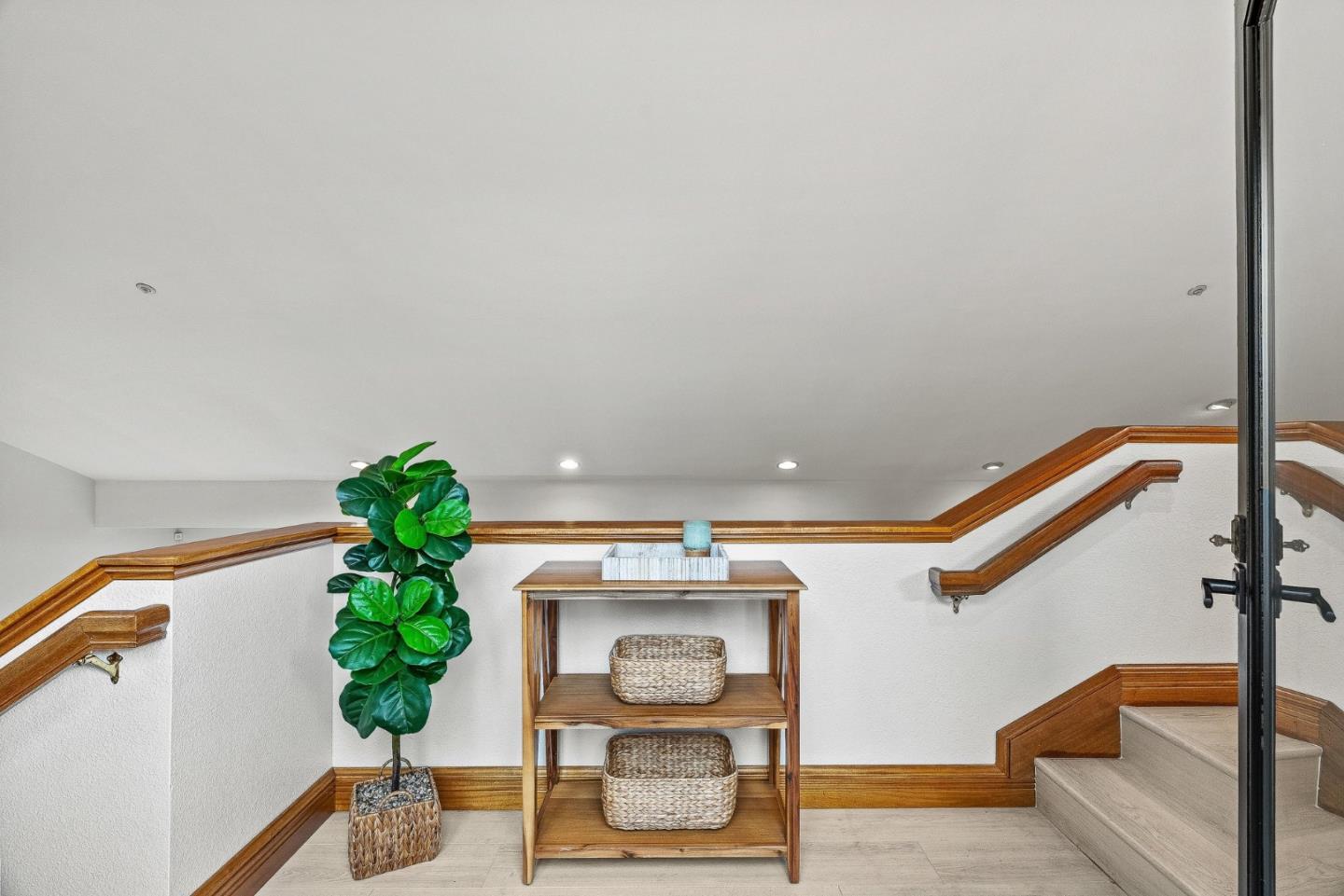 Detail Gallery Image 5 of 48 For 803 Cresta Vista Way, Aptos,  CA 95003 - 1 Beds | 2 Baths