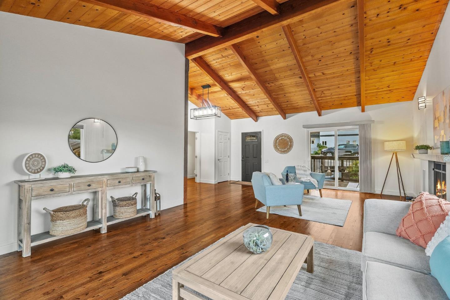 Detail Gallery Image 12 of 52 For 807 Cresta Vista Way, Aptos,  CA 95003 - 3 Beds | 2/1 Baths