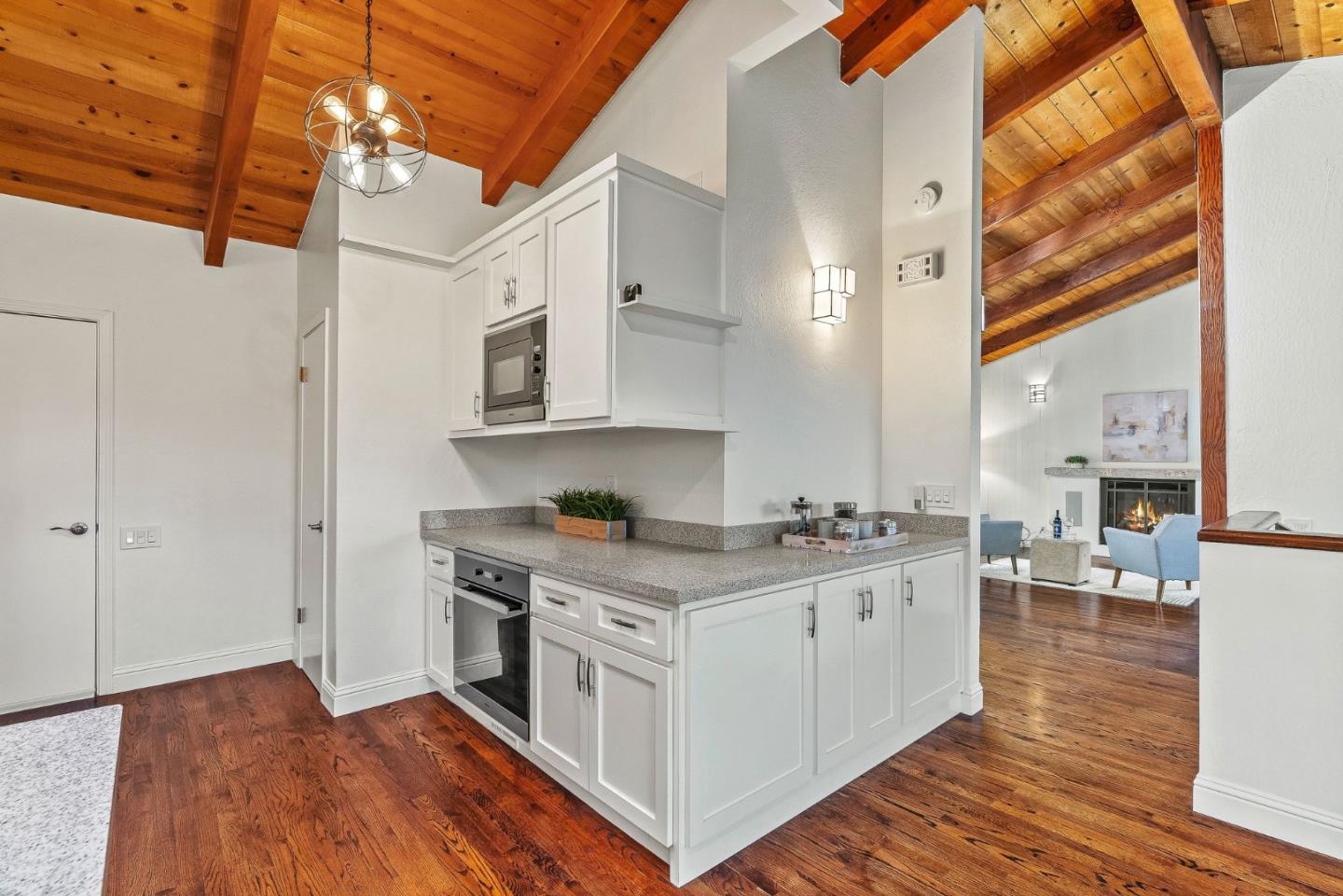 Detail Gallery Image 20 of 52 For 807 Cresta Vista Way, Aptos,  CA 95003 - 3 Beds | 2/1 Baths