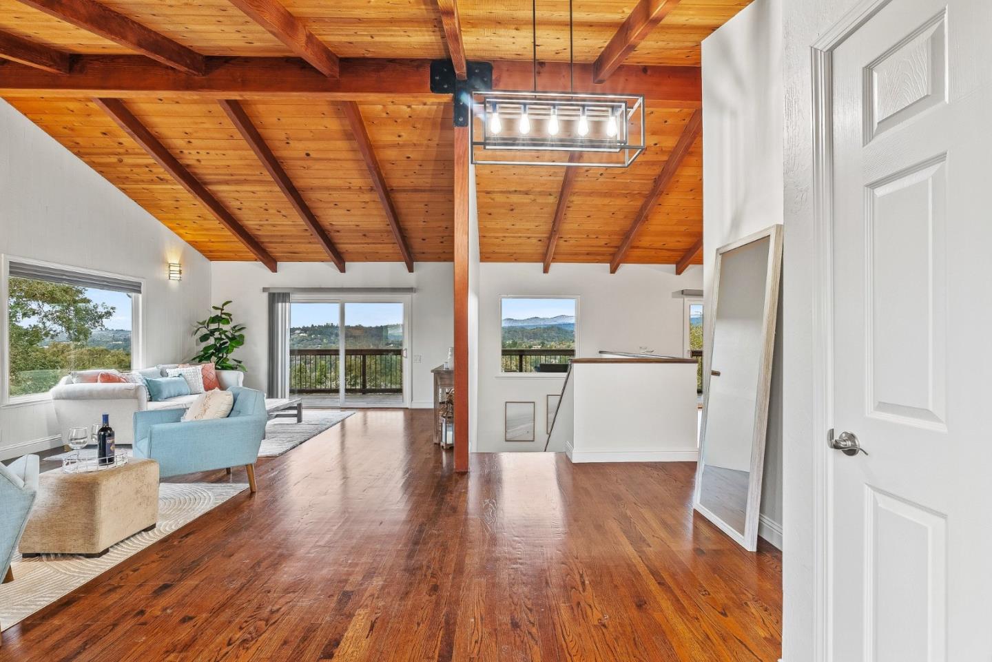 Detail Gallery Image 6 of 52 For 807 Cresta Vista Way, Aptos,  CA 95003 - 3 Beds | 2/1 Baths