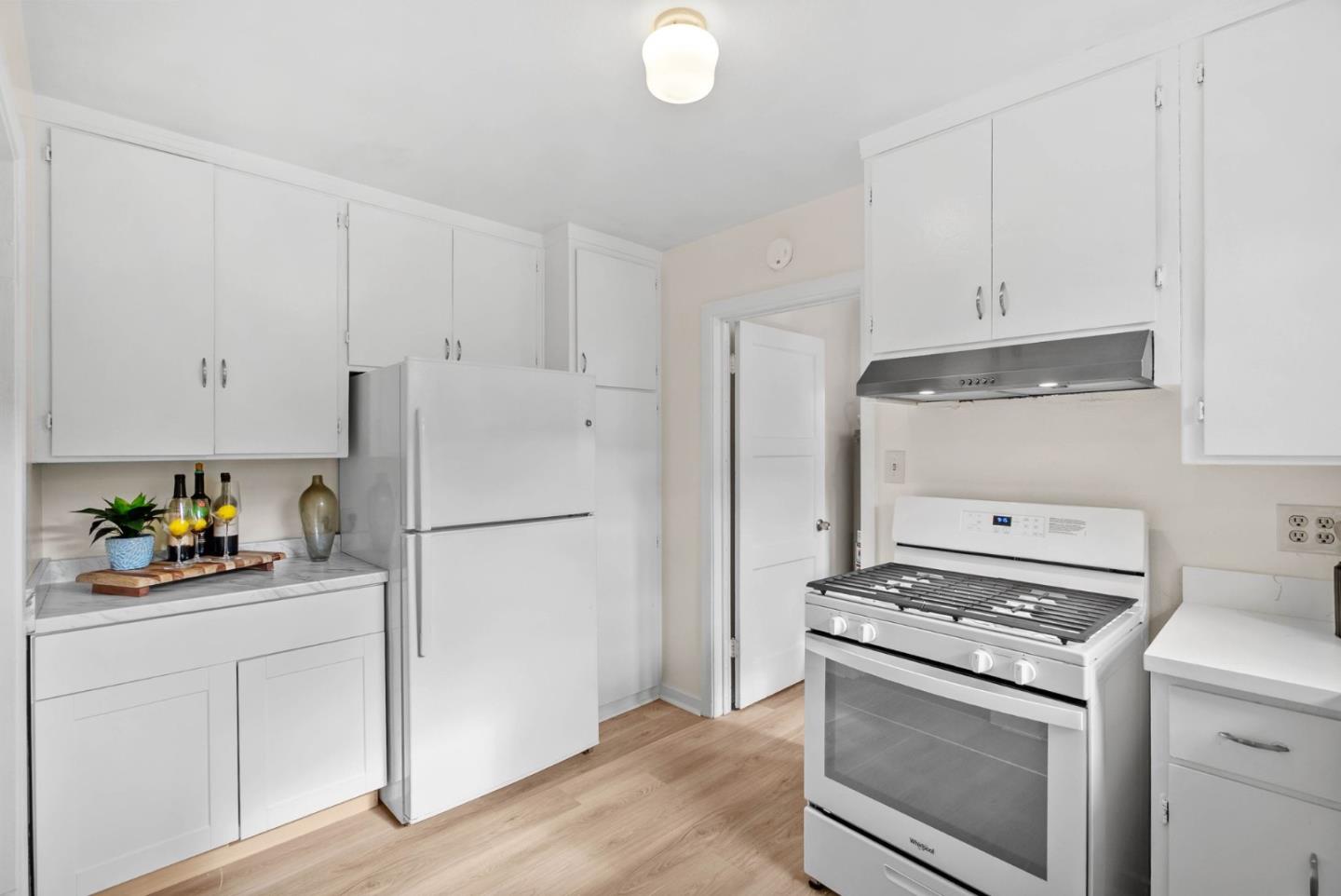 Detail Gallery Image 18 of 28 For 529/533 Huntington Ave, San Bruno,  CA 94066 - – Beds | – Baths