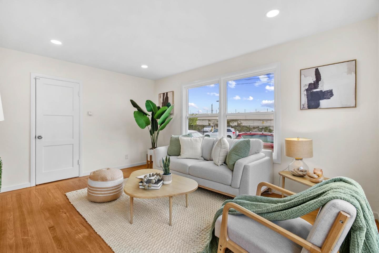 Detail Gallery Image 5 of 28 For 529/533 Huntington Ave, San Bruno,  CA 94066 - – Beds | – Baths