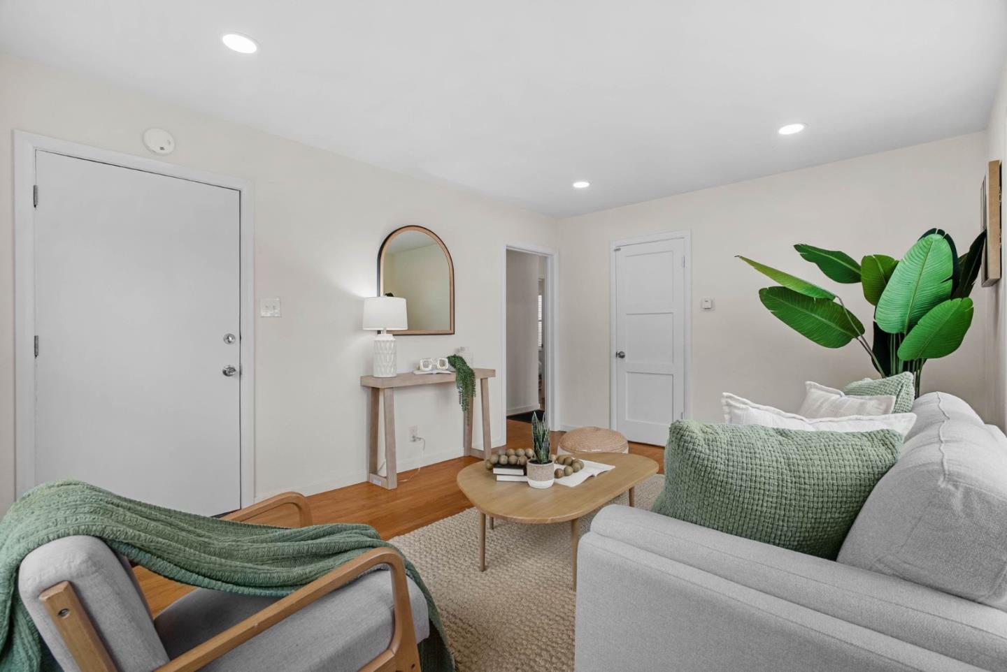 Detail Gallery Image 6 of 28 For 529/533 Huntington Ave, San Bruno,  CA 94066 - – Beds | – Baths