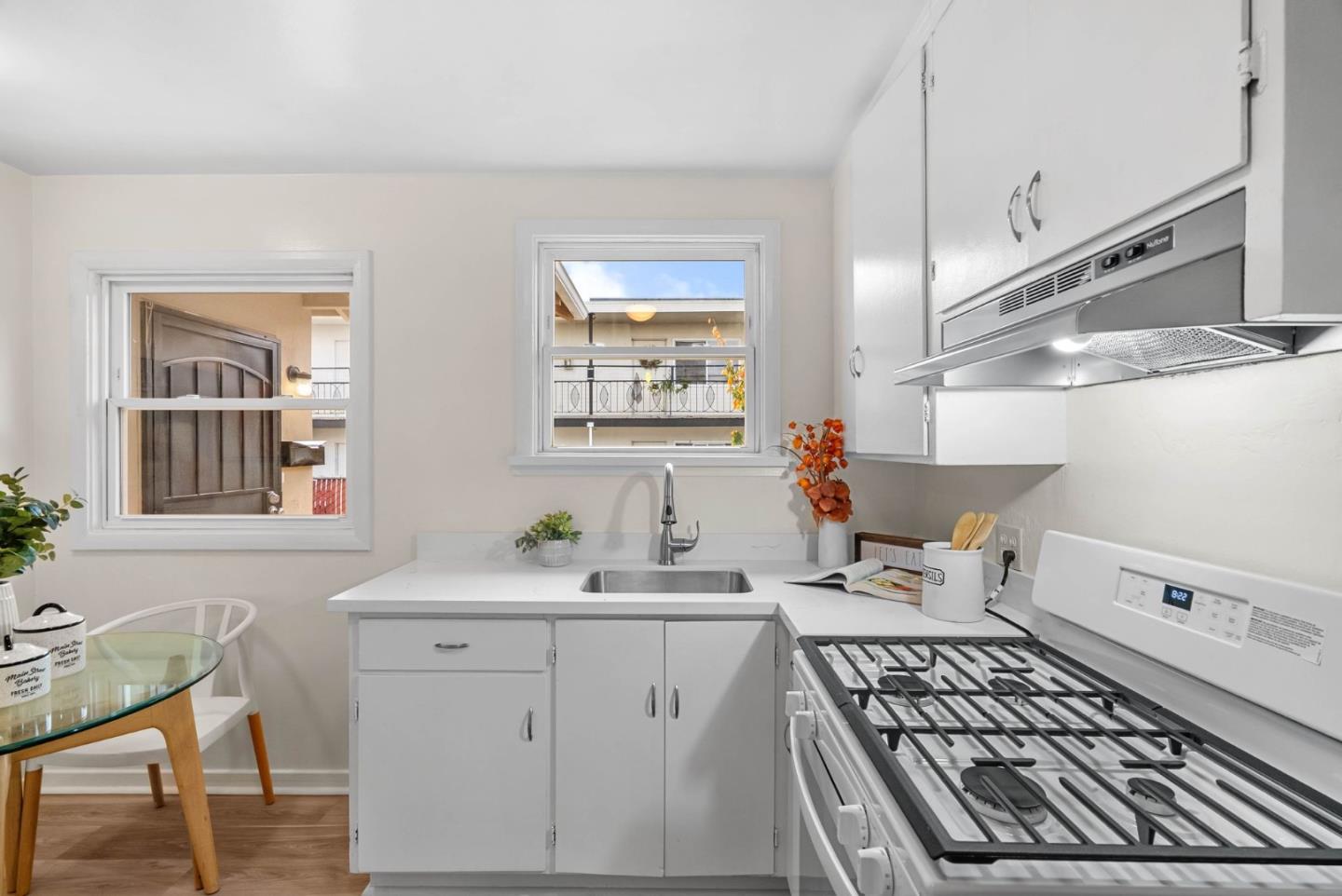 Detail Gallery Image 9 of 28 For 529/533 Huntington Ave, San Bruno,  CA 94066 - – Beds | – Baths