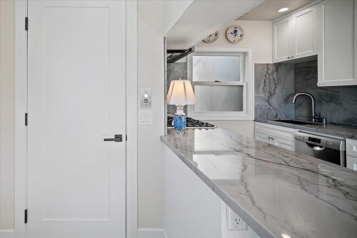 Detail Gallery Image 11 of 50 For 0 San Carlos 2 Nw of Santa Lucia, Carmel,  CA 93921 - 1 Beds | 1 Baths