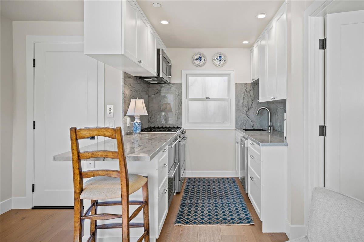 Detail Gallery Image 12 of 50 For 0 San Carlos 2 Nw of Santa Lucia, Carmel,  CA 93921 - 1 Beds | 1 Baths