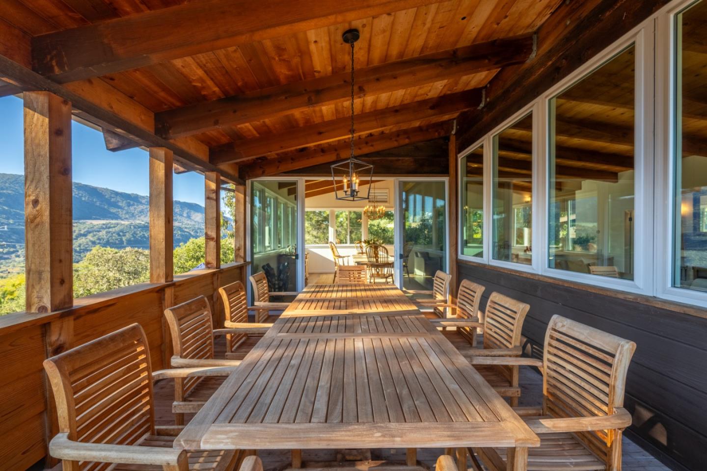 Detail Gallery Image 11 of 40 For 233 Country Club Dr, Carmel Valley,  CA 93924 - 4 Beds | 3 Baths