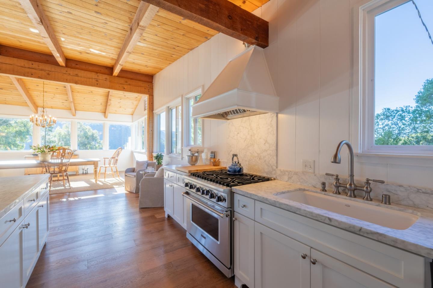 Detail Gallery Image 15 of 40 For 233 Country Club Dr, Carmel Valley,  CA 93924 - 4 Beds | 3 Baths