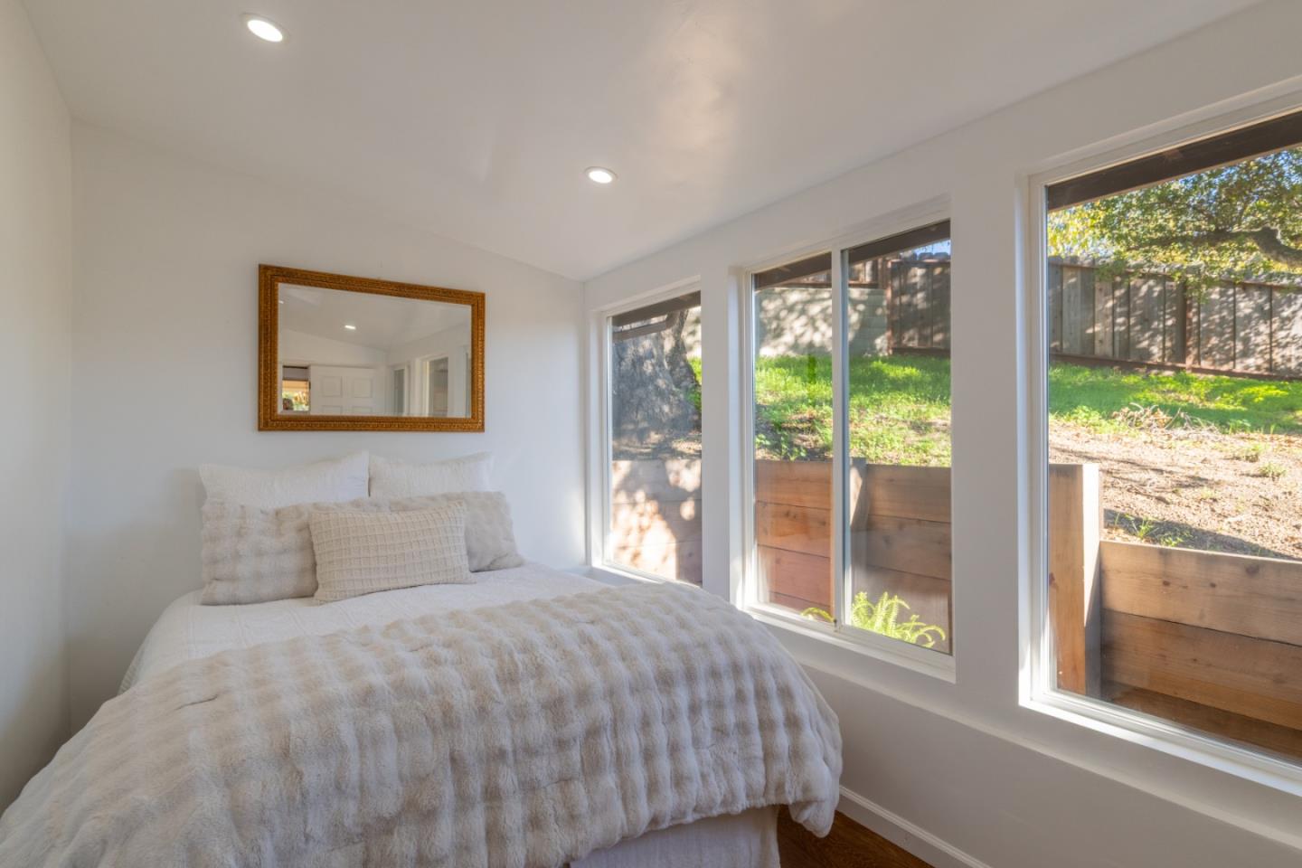 Detail Gallery Image 21 of 40 For 233 Country Club Dr, Carmel Valley,  CA 93924 - 4 Beds | 3 Baths