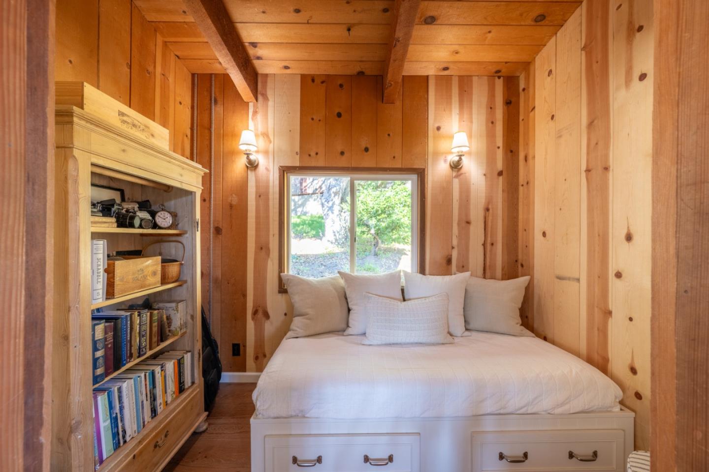 Detail Gallery Image 24 of 40 For 233 Country Club Dr, Carmel Valley,  CA 93924 - 4 Beds | 3 Baths