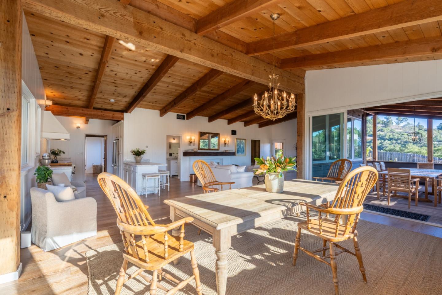 Detail Gallery Image 7 of 40 For 233 Country Club Dr, Carmel Valley,  CA 93924 - 4 Beds | 3 Baths