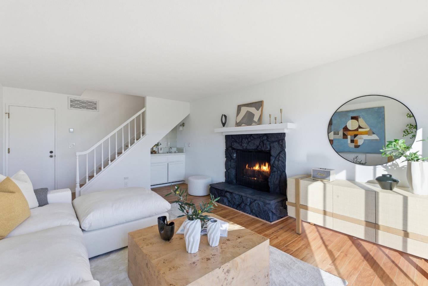 Detail Gallery Image 26 of 73 For 147 Leslie Dr, San Carlos,  CA 94070 - 5 Beds | 3 Baths