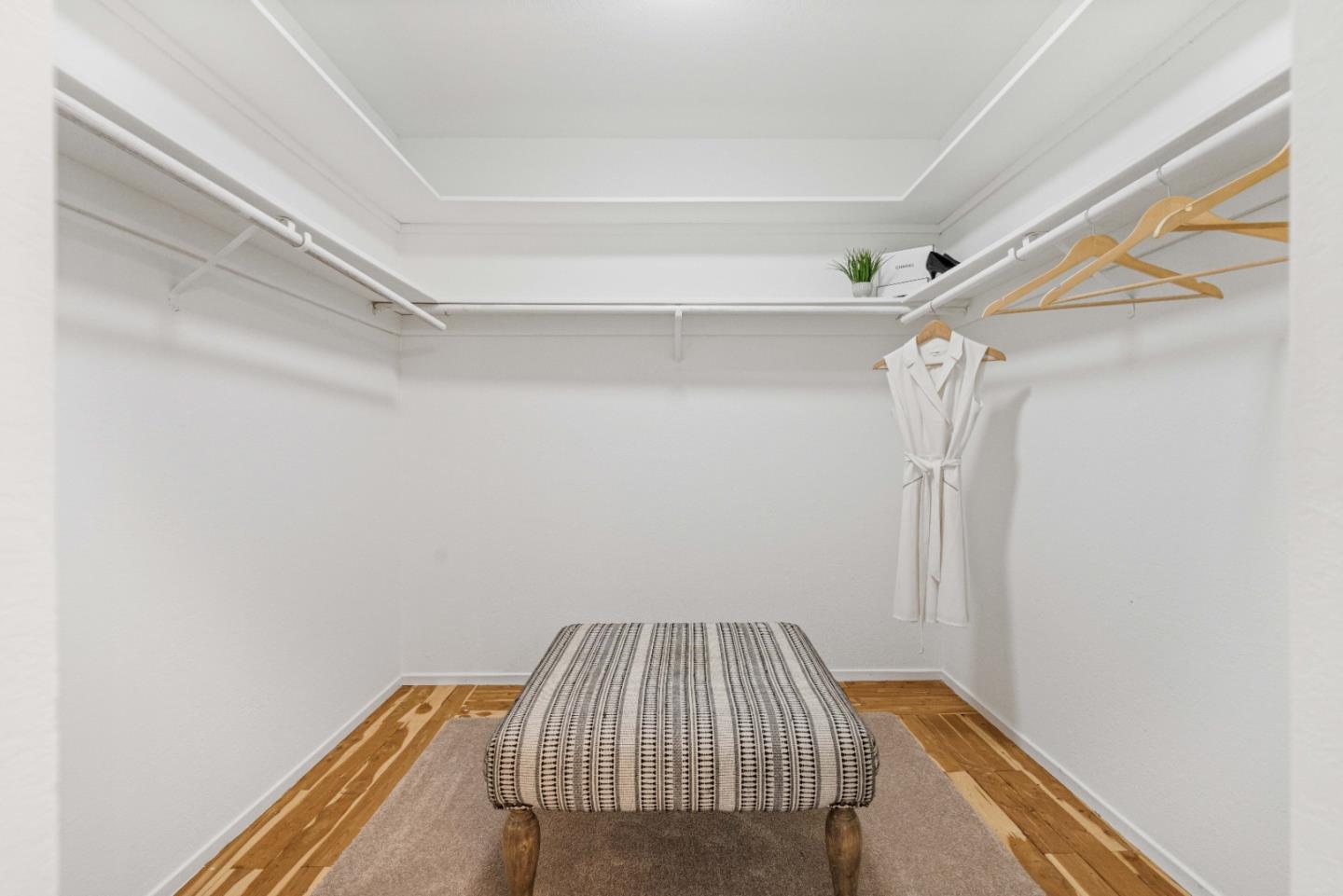 Detail Gallery Image 40 of 73 For 147 Leslie Dr, San Carlos,  CA 94070 - 5 Beds | 3 Baths