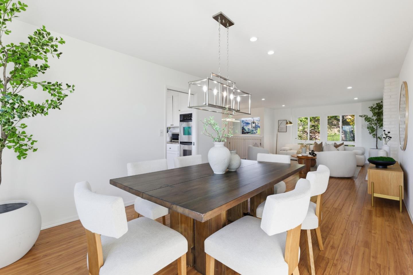 Detail Gallery Image 9 of 73 For 147 Leslie Dr, San Carlos,  CA 94070 - 5 Beds | 3 Baths