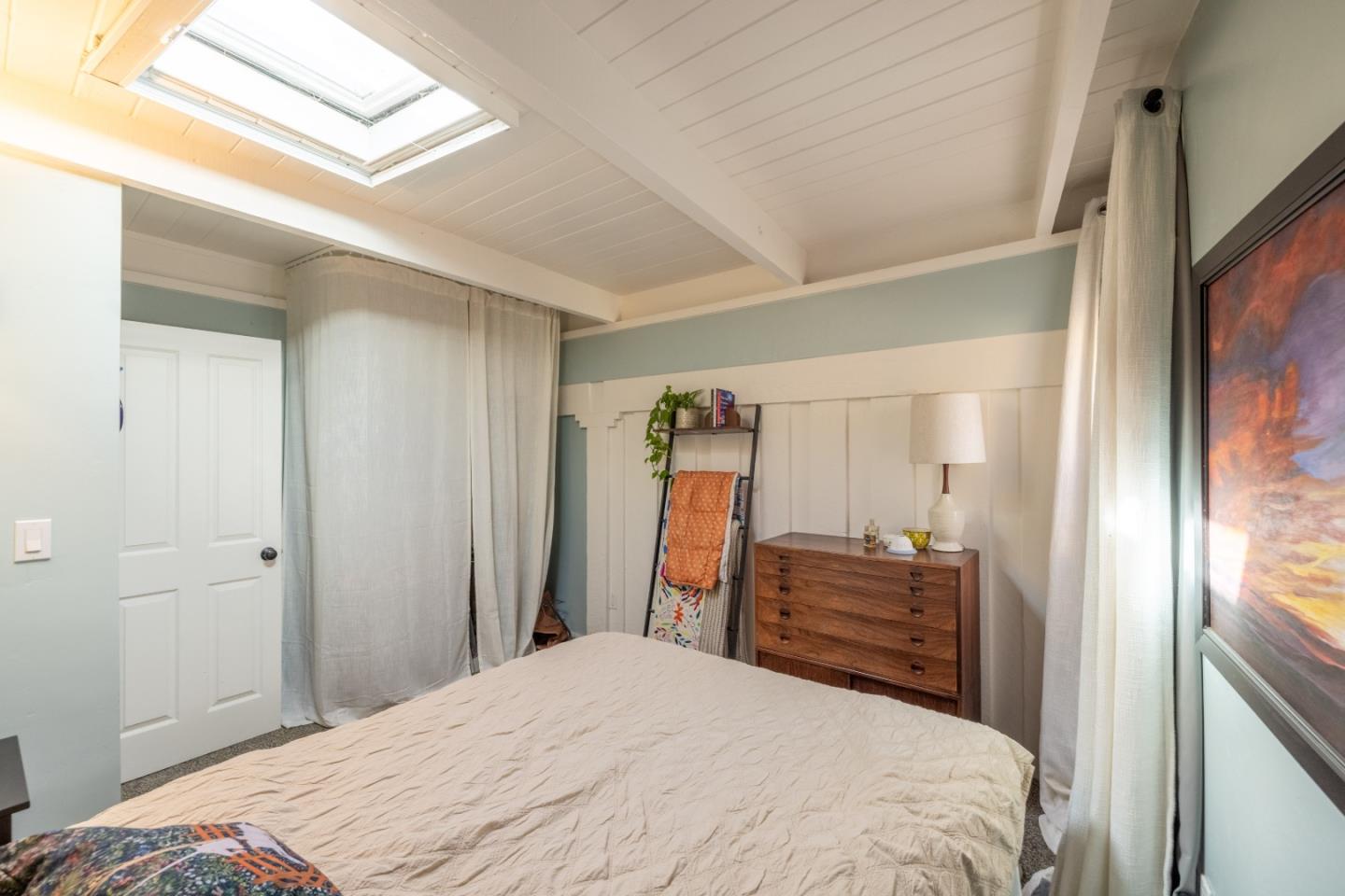 Detail Gallery Image 16 of 36 For 1171 Presidio Blvd, Pacific Grove,  CA 93950 - 3 Beds | 2 Baths