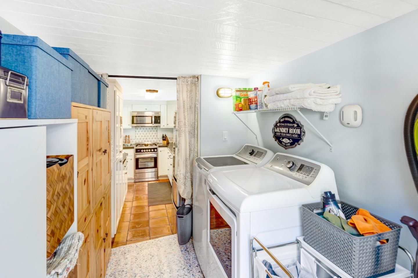 Detail Gallery Image 18 of 36 For 1171 Presidio Blvd, Pacific Grove,  CA 93950 - 3 Beds | 2 Baths