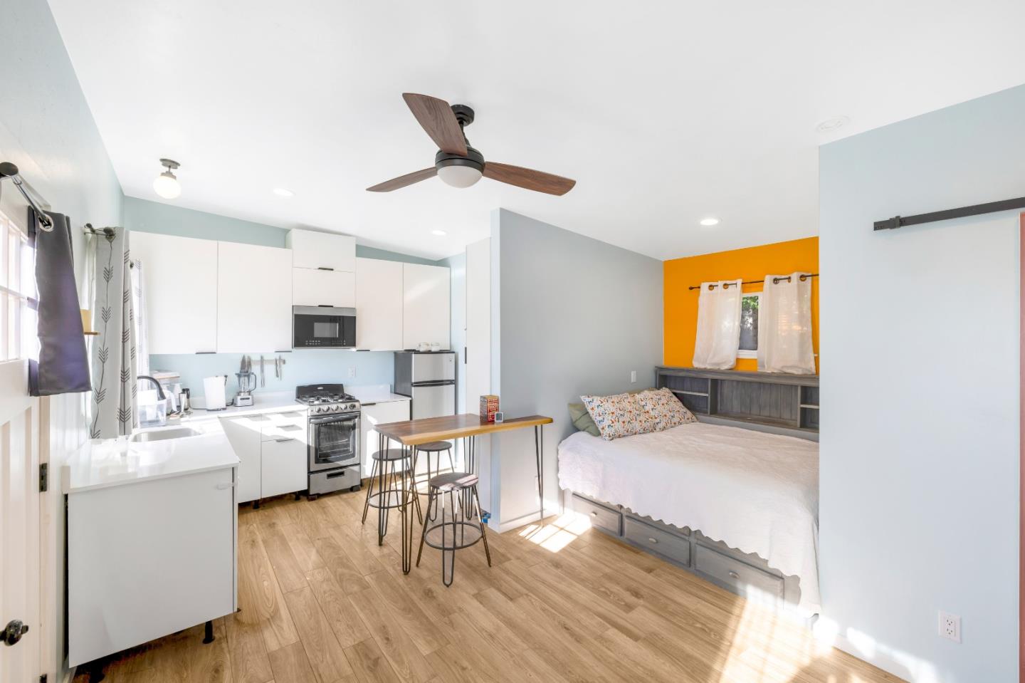 Detail Gallery Image 27 of 36 For 1171 Presidio Blvd, Pacific Grove,  CA 93950 - 3 Beds | 2 Baths