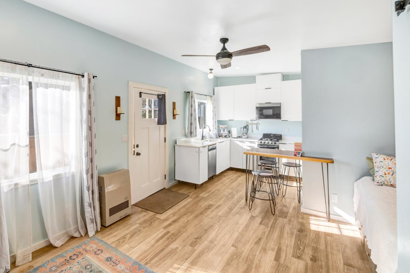 Detail Gallery Image 28 of 36 For 1171 Presidio Blvd, Pacific Grove,  CA 93950 - 3 Beds | 2 Baths