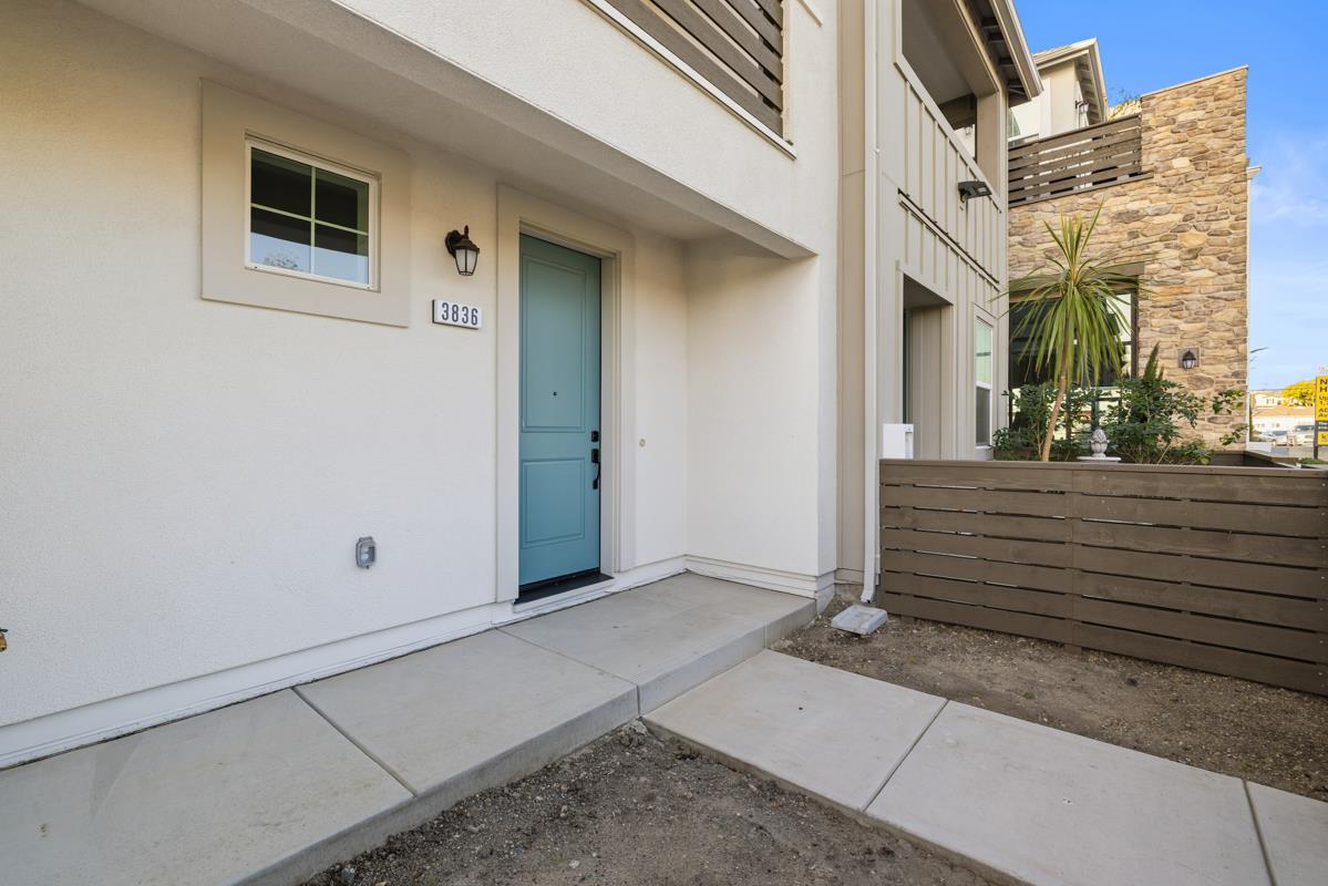 Detail Gallery Image 14 of 39 For 3836 Norbridge Ave, Castro Valley,  CA 94546 - 3 Beds | 3 Baths