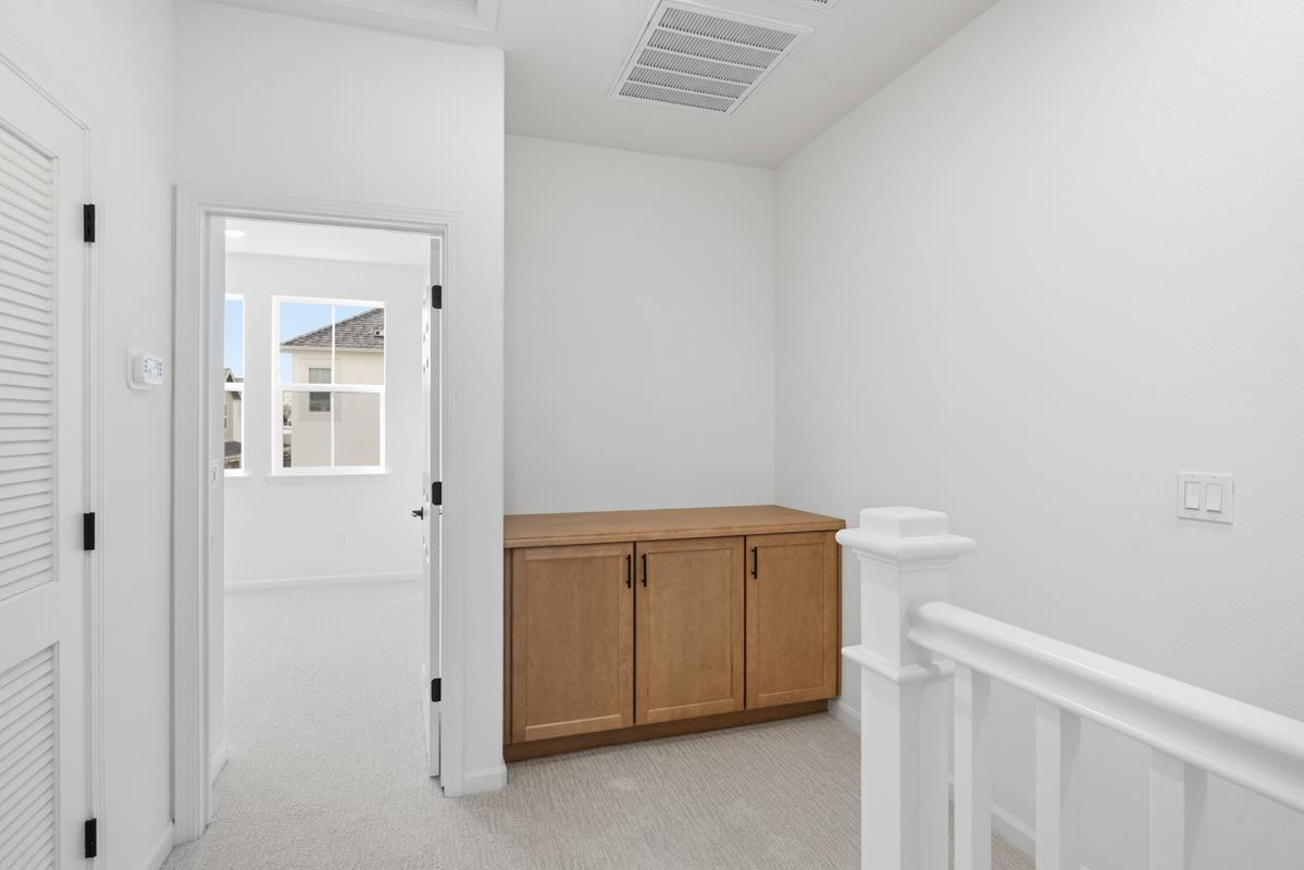 Detail Gallery Image 18 of 39 For 3836 Norbridge Ave, Castro Valley,  CA 94546 - 3 Beds | 3 Baths