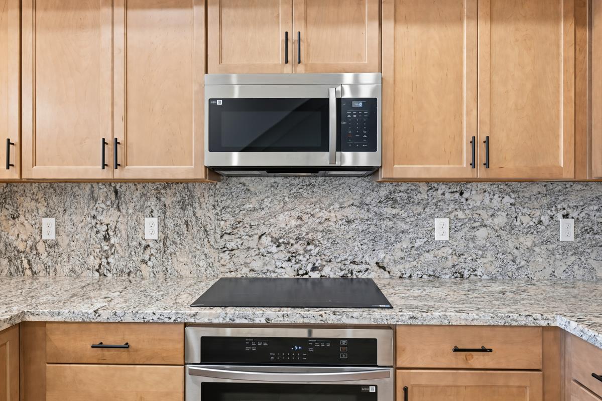 Detail Gallery Image 22 of 39 For 3836 Norbridge Ave, Castro Valley,  CA 94546 - 3 Beds | 3 Baths