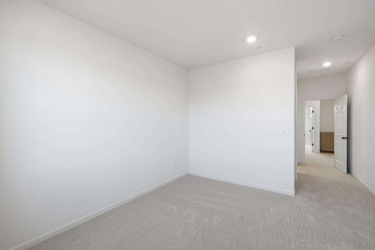 Detail Gallery Image 37 of 39 For 3836 Norbridge Ave, Castro Valley,  CA 94546 - 3 Beds | 3 Baths