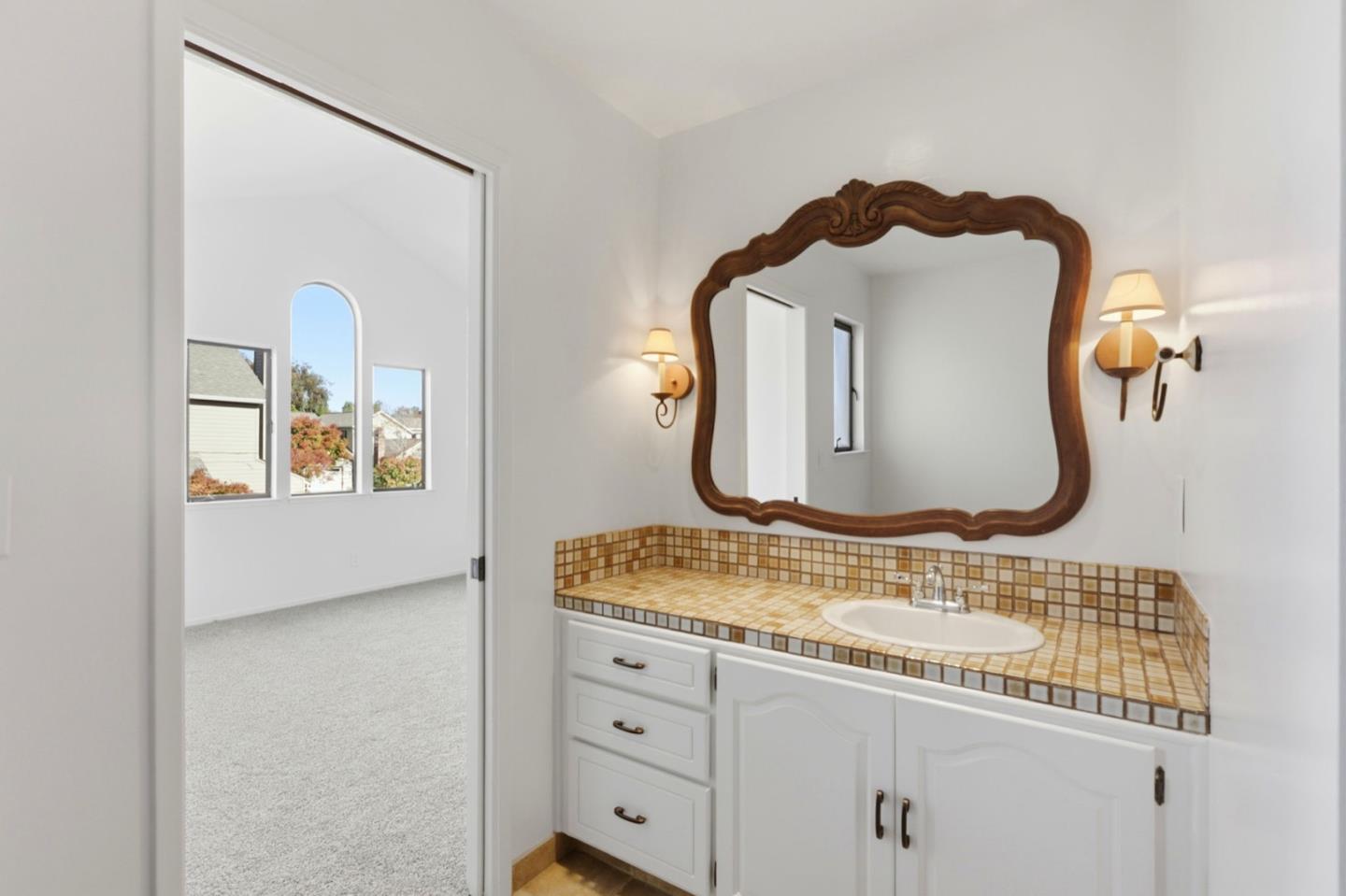 Detail Gallery Image 12 of 28 For 4212 Gull Cove Way, Capitola,  CA 95010 - 2 Beds | 2/1 Baths