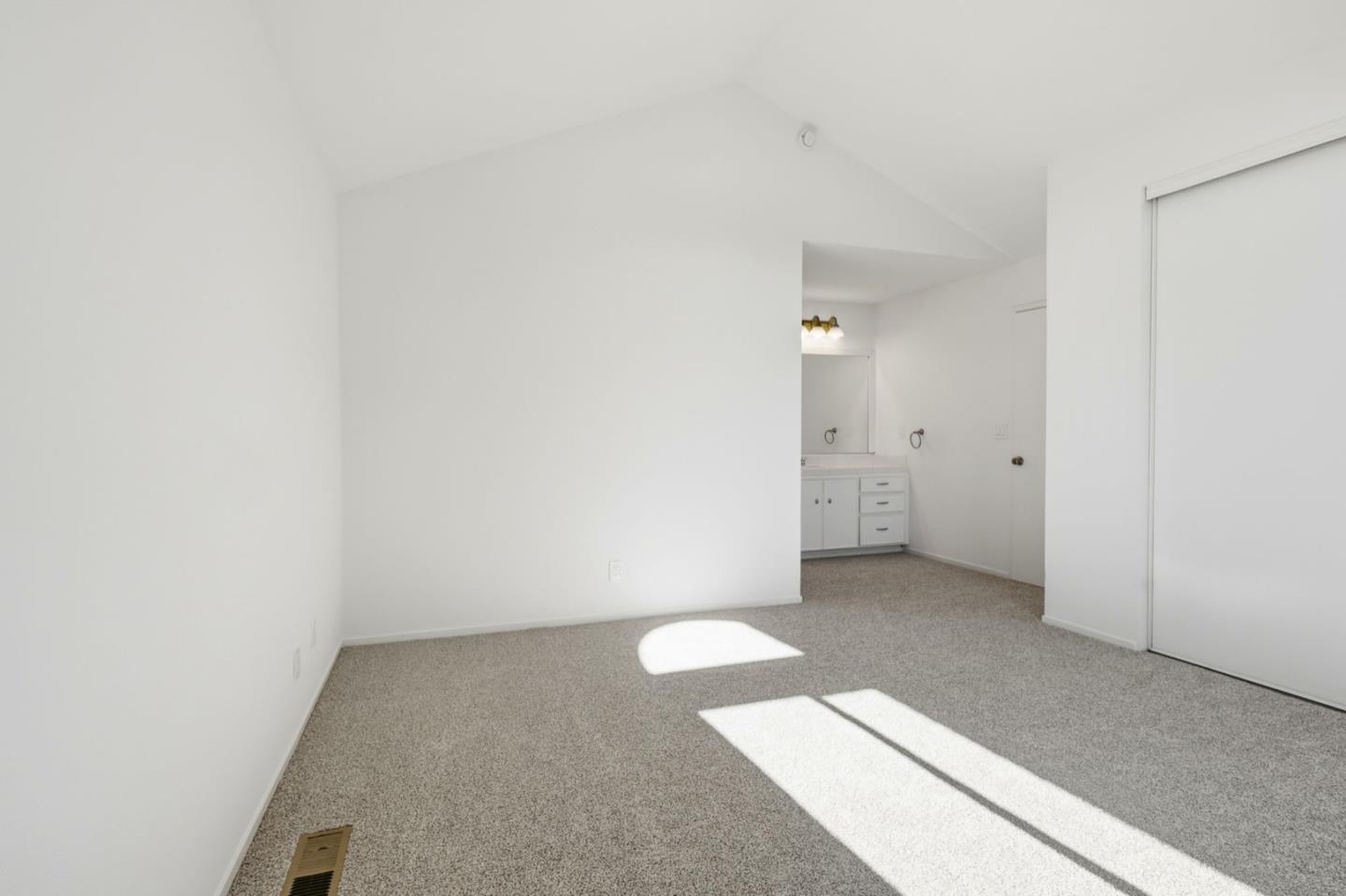 Detail Gallery Image 22 of 28 For 4212 Gull Cove Way, Capitola,  CA 95010 - 2 Beds | 2/1 Baths