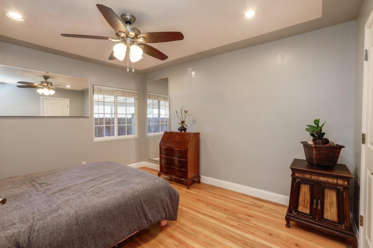 Detail Gallery Image 15 of 33 For 60 Monte Vista Way, Gilroy,  CA 95020 - 4 Beds | 2/1 Baths