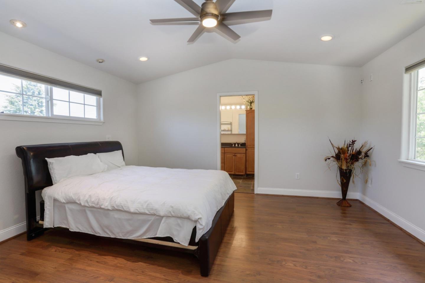 Detail Gallery Image 18 of 33 For 60 Monte Vista Way, Gilroy,  CA 95020 - 4 Beds | 2/1 Baths