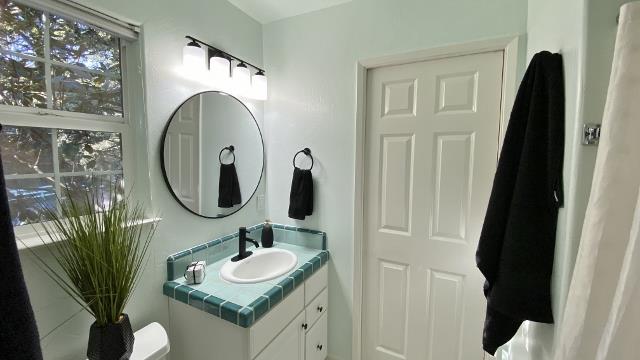 Detail Gallery Image 12 of 27 For 25349 Flanders Dr, Carmel,  CA 93923 - 3 Beds | 2 Baths