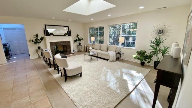 Detail Gallery Image 5 of 27 For 25349 Flanders Dr, Carmel,  CA 93923 - 3 Beds | 2 Baths