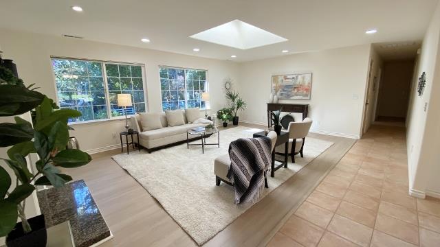 Detail Gallery Image 6 of 27 For 25349 Flanders Dr, Carmel,  CA 93923 - 3 Beds | 2 Baths