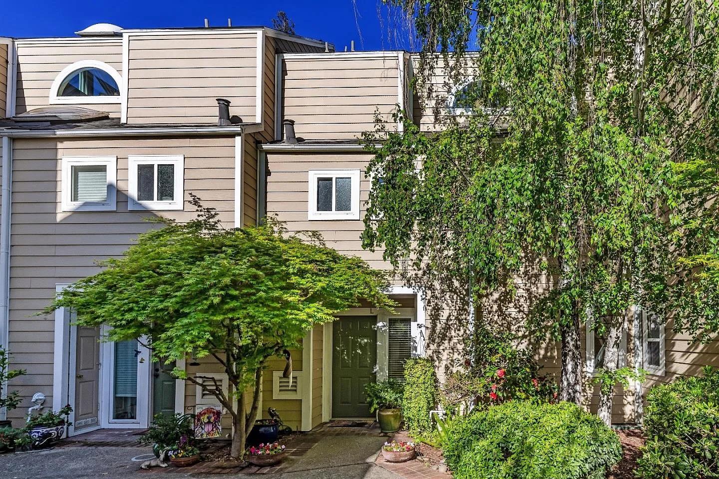 Front Image Thumbnail for ML82028418