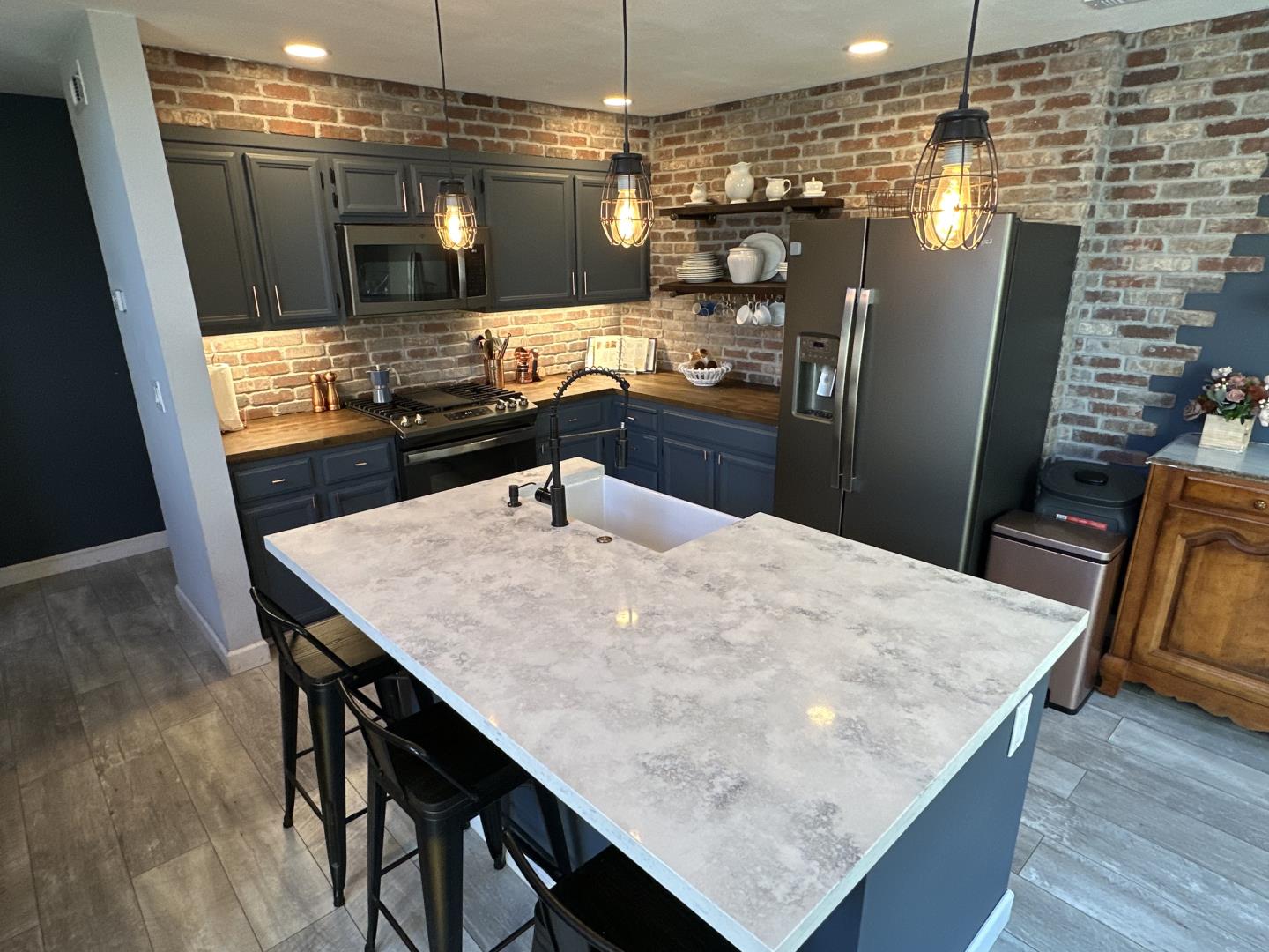 Detail Gallery Image 2 of 5 For 833 S San Thomas Aquino Rd #L,  Campbell,  CA 95008 - 2 Beds | 2 Baths