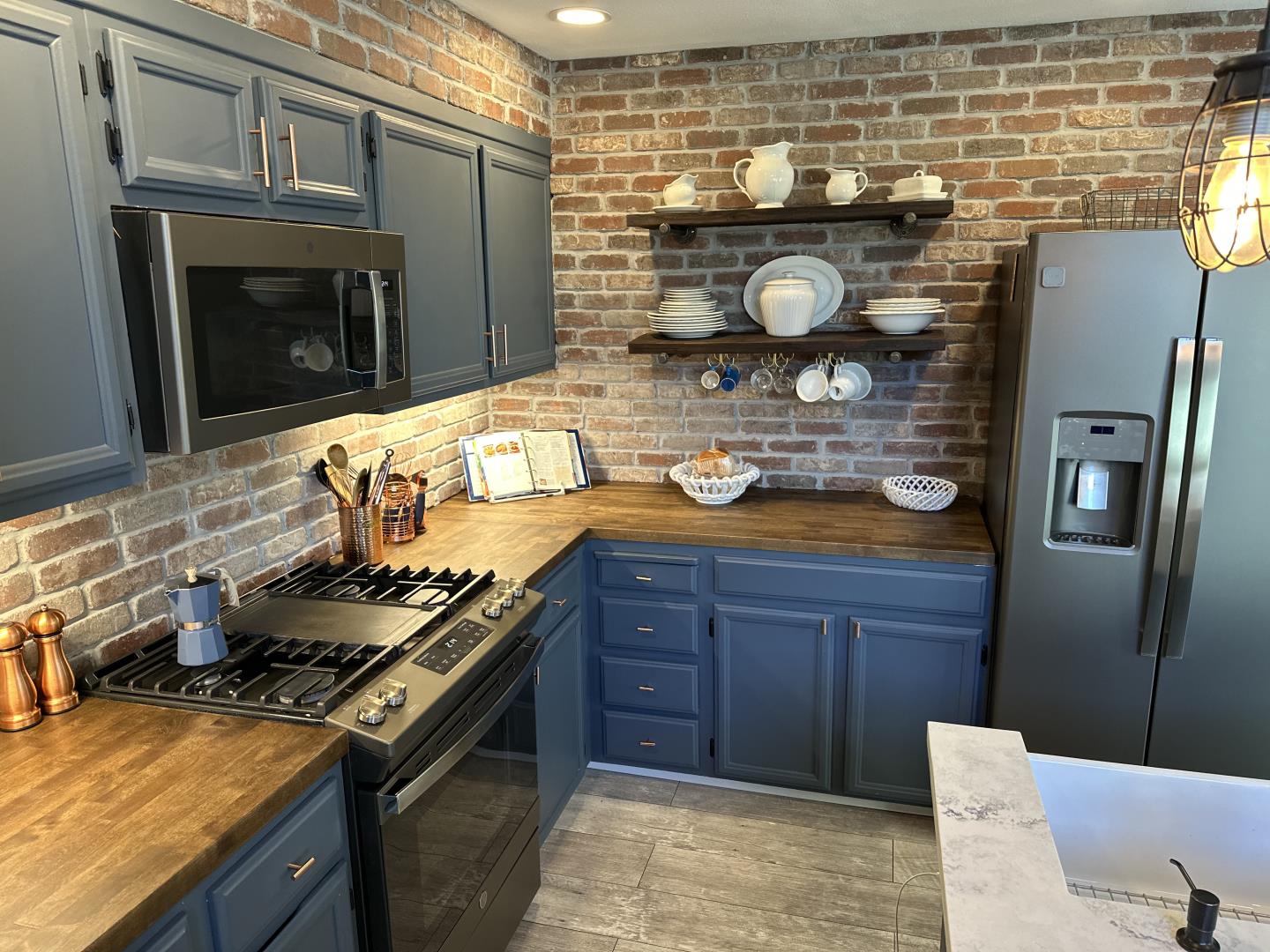 Detail Gallery Image 3 of 5 For 833 S San Thomas Aquino Rd #L,  Campbell,  CA 95008 - 2 Beds | 2 Baths