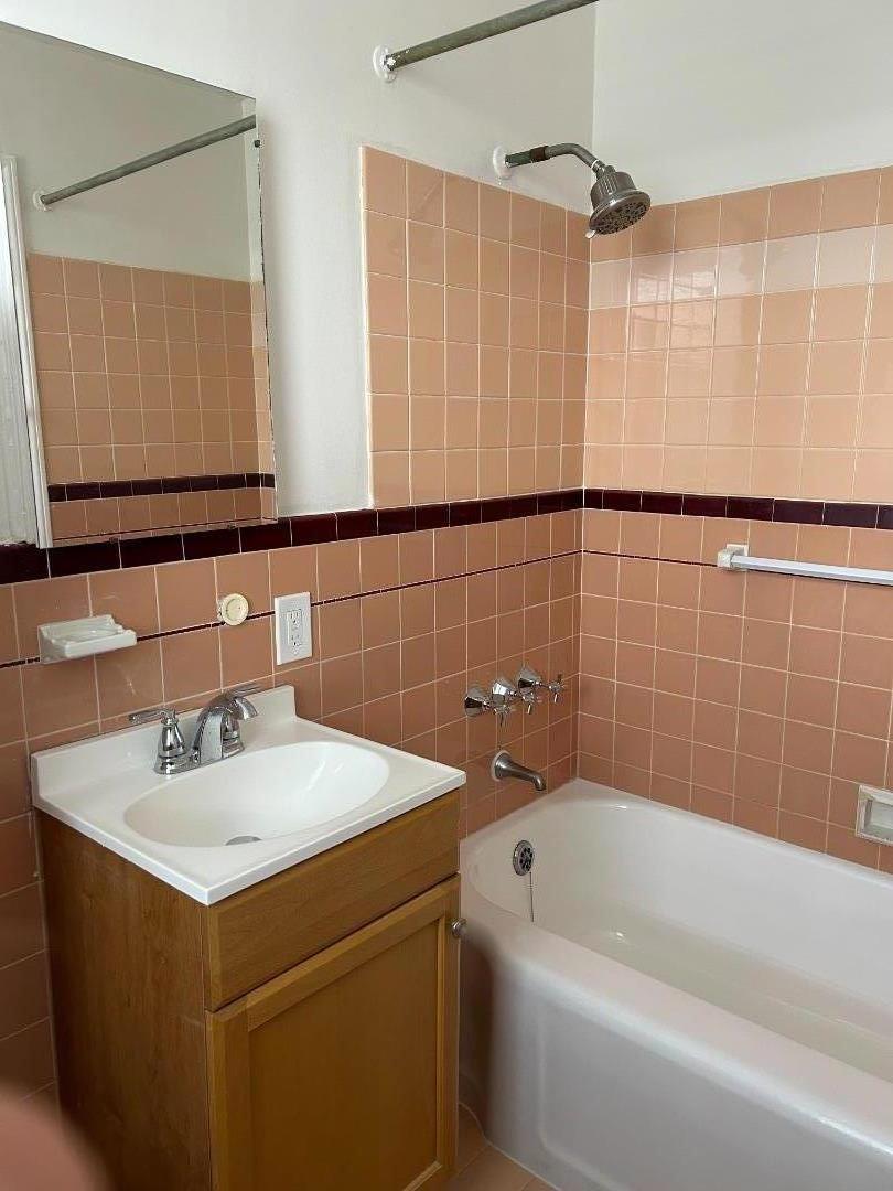 Detail Gallery Image 7 of 9 For 231 Paramount Dr, Millbrae,  CA 94030 - 2 Beds | 1 Baths