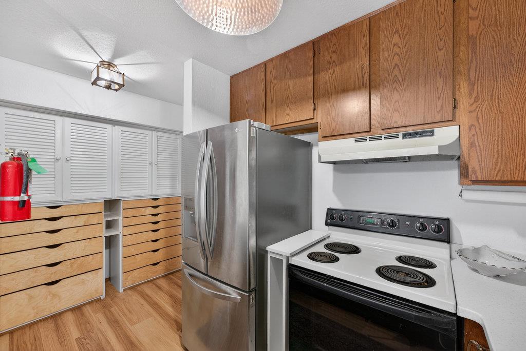 Detail Gallery Image 10 of 22 For 121 Vista Prieta, Santa Cruz,  CA 95062 - 2 Beds | 1 Baths